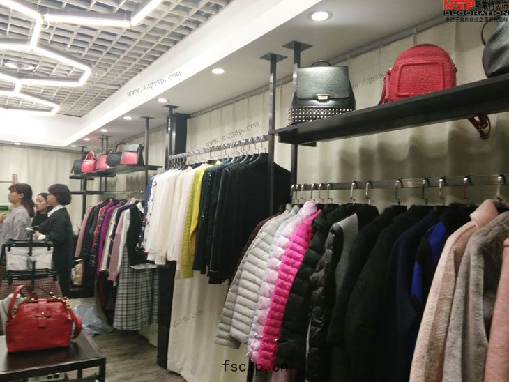  重慶三峽廣(guǎng)場八(bā)衣(yī)後服裝店設(shè)