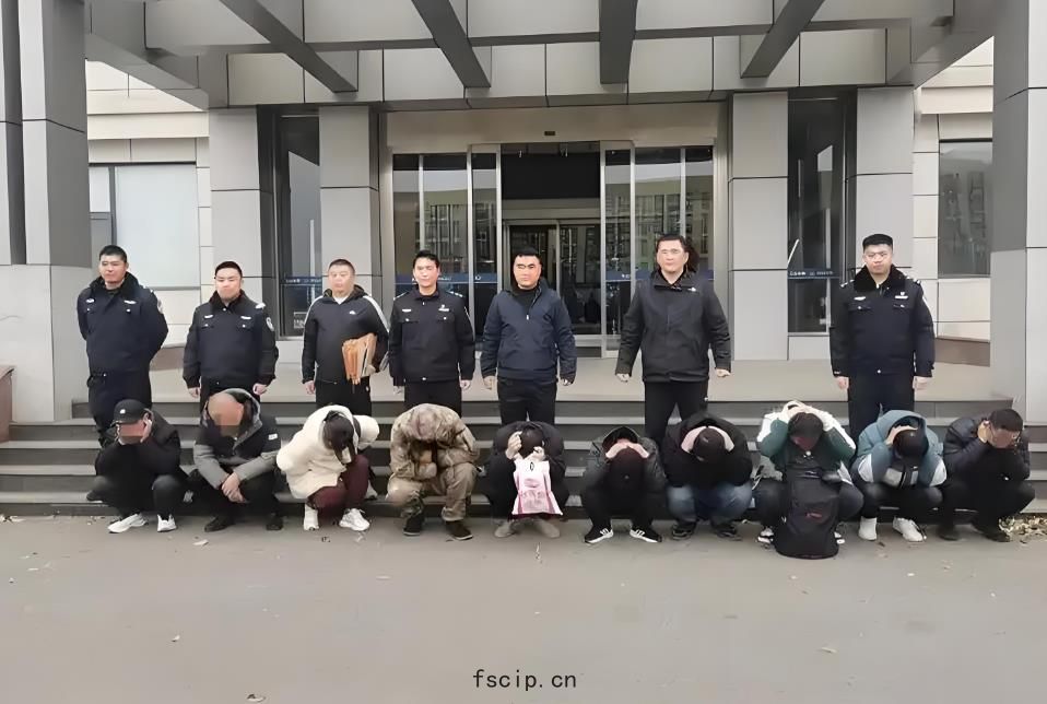 新(xīn)型(xíng)詐騙(piàn)，已有(yǒu)多(duō)個(gè)小(xiǎo)區居民被騙！看到這個請立即報警！